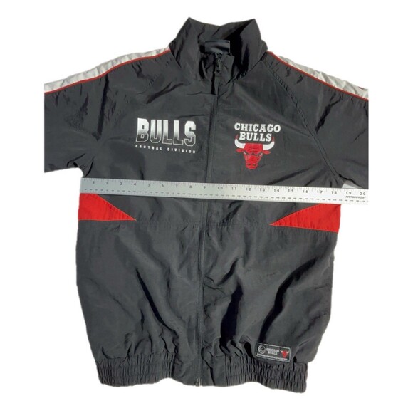 NBA Starter Chicago Bulls windbreaker jacket in black and red Kids Size 11/12 - Picture 4 of 9